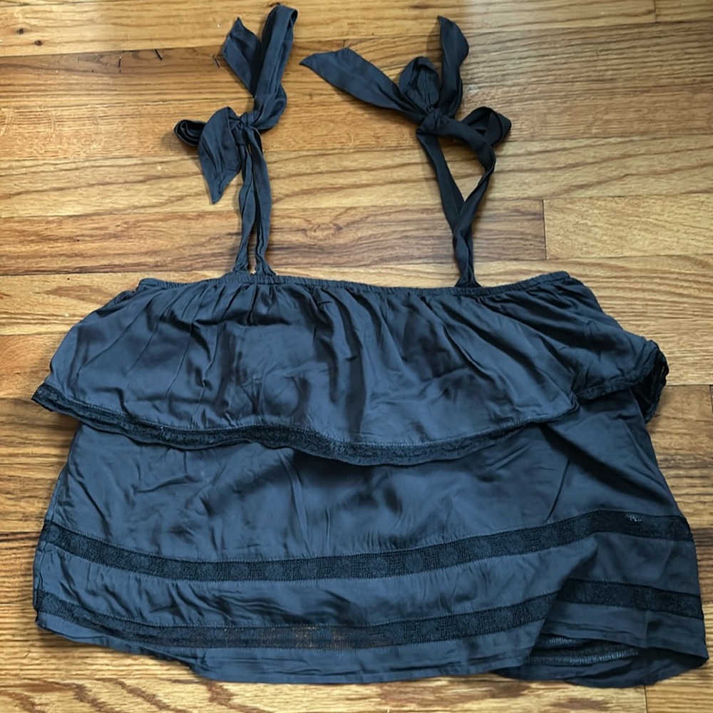 👚3/$20 👚 American Eagle Outfitters Lace Tie-Straps Top